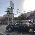 桐麺 - 行列待ち中の光景(12月なのに結構暑い)♪