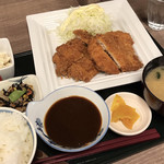 定食のむさしの - チキンデミソース定食
            （ソース別添えをお願いしました）