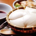 Shikishizen Kuidokoro Tachibana - 名物ざる豆腐…お店で手作り、出来立て温かい「名物ざる豆腐」は必食です！