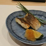 鮨 竜介 - カマスの塩焼き