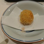 鮨 竜介 - 松茸のクリームコロッケ