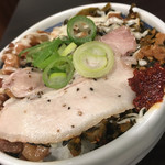 呼び戻しとんこつ 光四郎 - チャーシュー丼