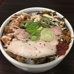 呼び戻しとんこつ 光四郎 - チャーシュー丼