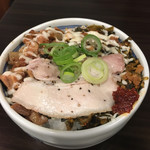 呼び戻しとんこつ 光四郎 - チャーシュー丼