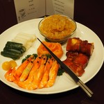 横浜中華街 重慶飯店 本館 - 五種前菜の盛り合わせ