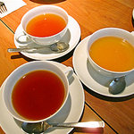 お茶とお菓子まやんち - 3人でそれぞれ違う紅茶をセレクト！