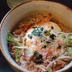 らーめん 三日月 - 納豆と卵ののっけ飯