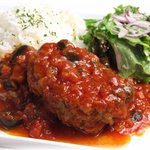 Bar de Non Non - ハンバーグもチーズトマトとガーリックソースを御用意