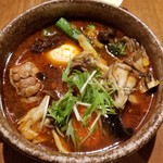 カレー気分 - チキンとトッピング