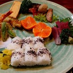 日本料理 中川牛 すいれん - お昼のサービスランチのアップ