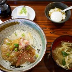 Katsupou Shimoda - 三色東丼定食 850円