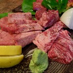炭火焼肉　じもんじゅ - 
