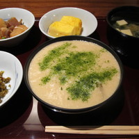 浅草むぎとろ 本店 - 食べ放題の料理 浅草むぎとろ 本店 - 食べ放題の料理