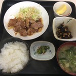 千代 - 豚しょうが焼き定食