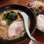 横浜家系ラーメン 稲田家 - 