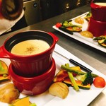 GARAチーズフォンデュ（ゴマナン付き）※前日までに予約が必要な商品です