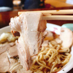 中華そば処 琴平荘 - チャーシューリフト