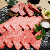 近江うし 焼肉 にくTATSU 青山本店 - 近江牛極上ハラミ 塩、上カルビ、極上ロース