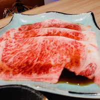 近江うし 焼肉 にくTATSU 青山本店 - 極上ロース焼きすき　 2,400円