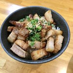 麺屋 しん蔵 - チャーシュー丼 300円