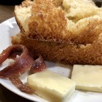 ナガタ店 - 自家製パンとアンチョビバター