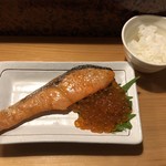 宝寿司分店 - 鮭・いくら