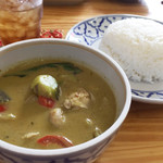THAI PINTO - 鶏肉と茄子グリーンカレー