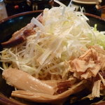 辛しや - 10/2011しらがねぎ油そば