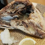 佳鱗亭 - 大きなブリかま焼き