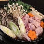 なが松 - 比内地鶏の特製鶏すき鍋