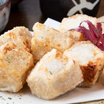 笑うだるま - 黒芋の唐揚げ600円