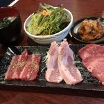 焼肉 炎楽 - 