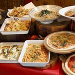 ベイス - 薪窯焼きピザ・気まぐれパスタ・蓮根ハンバーグ・若鶏の唐揚げ・野菜のグラタン・チャーハンなどがローテーションで食べ放題！