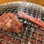 焼肉 鋤焼 武善 - ハラミ焼く