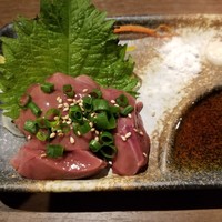らいず - 白レバー刺