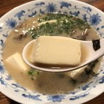 博多ラーメン まるひで - 新メニュー まるひでライト800円…麺の代わりに絹ごし豆腐が入ってます♪