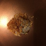 TTOAHISU - 見えづらいですが、菊芋のペーストの中に炙った鰆が・・上には柿のフレークが乗っています