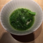 TTOAHISU - ギンダラのポワレ　鮮やかな春菊のソース、香りが良いです