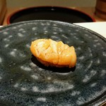 鮨 唐島 - 煮ホタテ