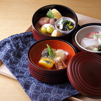 弁柄弁当(三段重)　＊要予約
