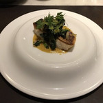Lien - ポワソン（鹿児島県産鰆のポワレ サフランとエストラゴンのブール・ブランソース）