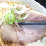 ラーメン ふくや - 醤油ラーメン５００円のチャーシューのアップ【２０１８年１２月】