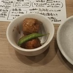 Hitokushinyuukon Yakitori Sakura - 御通し300円（税別）♪