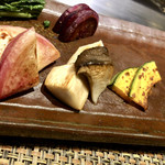 コンテンポラリー・ダイニング クラウン - 