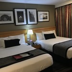 RYDGES WORLD SQUARE - 