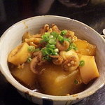 マッコリカフェ&バー タンビ - 裏メニュー　大根とイカの韓国煮