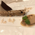 フェリエ - ロッシーニ風 和栗のモンブラン　ほうじ茶テリーヌ ドライフルーツのマリネ 