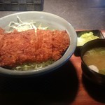 手打ち蕎麦処 なごみ - ソースかつ丼・味噌汁・漬物