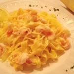ラ･パラッツィーナ - 料理写真:レモン風味小エビのクリームパスタ1200円