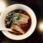 史記正宗牛肉麺 - 紅湯白肉麺・280NTD